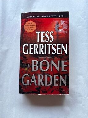 The Bone Garden by
Tess Gerritsen
